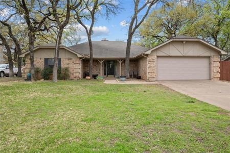 6311 Blackfoot Trail