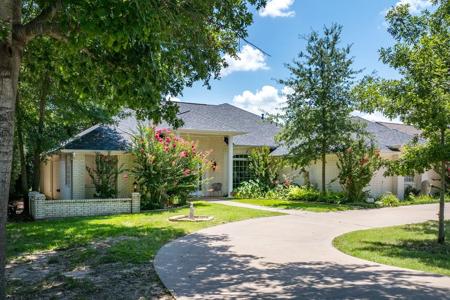 17959 Country Club Drive
