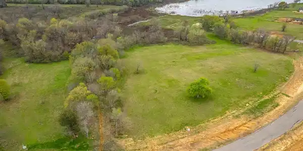 Lot 77 Paradise Cove