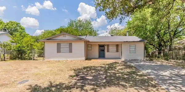 364 Shoreline Drive