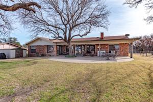 304 Lakeview Drive