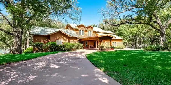 359 Stonewall Drive