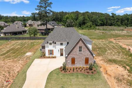 27 Turtle Creek Drive