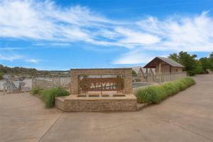 3005 Upcreek Alley