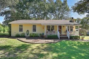 76 Hickory Drive