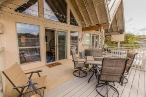 3005 Upcreek Alley