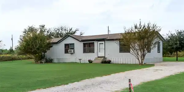 217 SE County Road 3048a