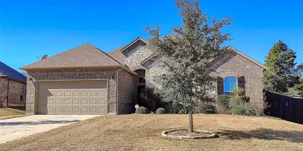 530 Ascot Way