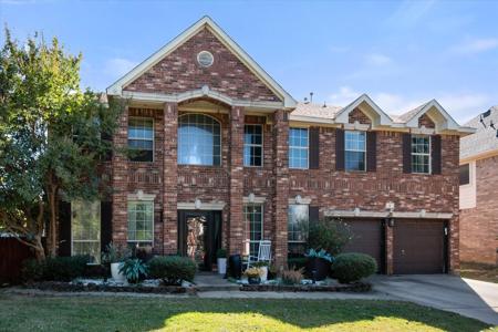 6 Whispering Bend Court