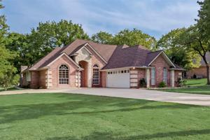 6605 Forest Oaks Court
