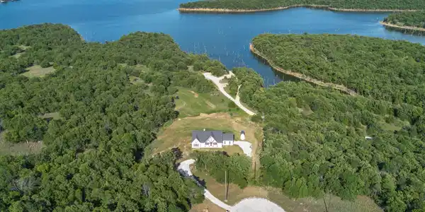 688 Sandstone Court