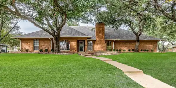 7440 Lochwood Court