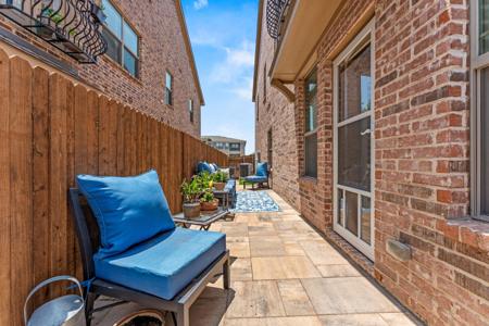 2554 Adam Lane