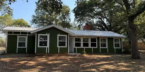 1639 Rogers Road