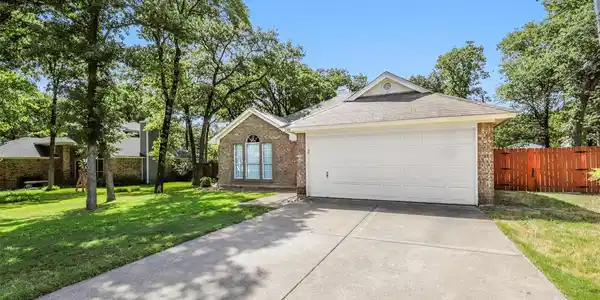 700 Windwood Way