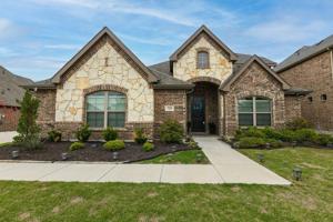 729 Larkspur Lane