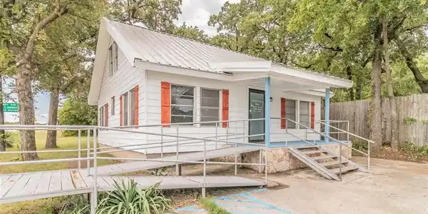 1500 Southeast Parkway