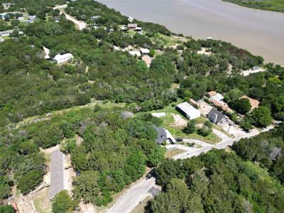 4432 W Oak Trail