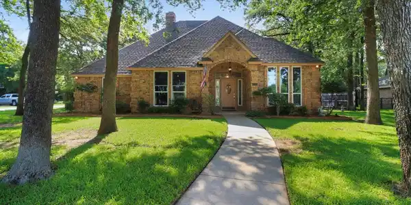 1533 Spinnaker Lane