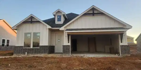 1424 Cedar Trail