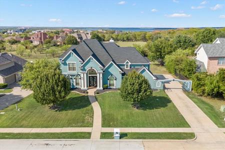 1011 Bentwater Parkway