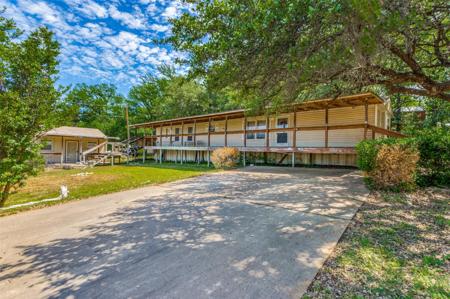 817 Tepee Trail