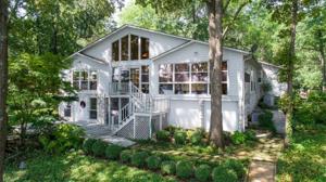 851 E Eagle Point Drive