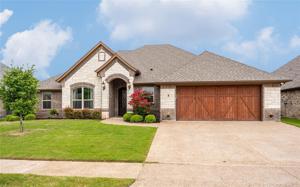 1040 Anna Circle