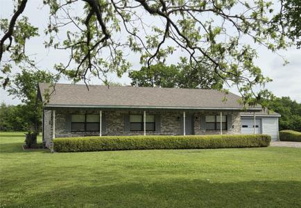 1104 W 13th