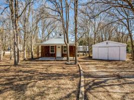 233 County Road 1624