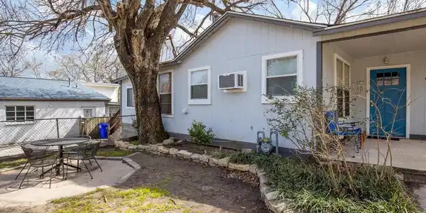 656 Alameda Road