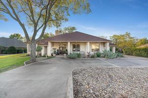 9404 Gimme Court