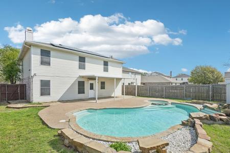 2304 Red Oak Drive