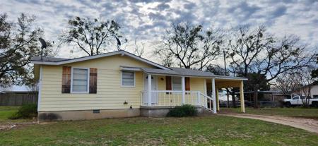 1101 Spur Trail