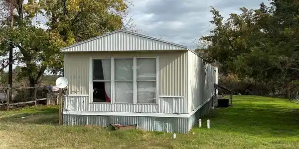 1816 Gale Drive