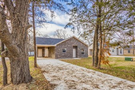 1045 Hillburn Drive