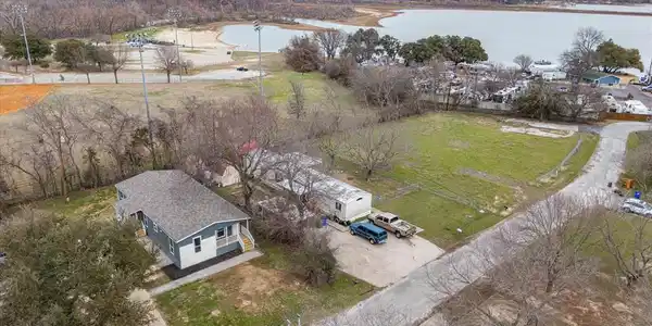 113 Dwight Drive