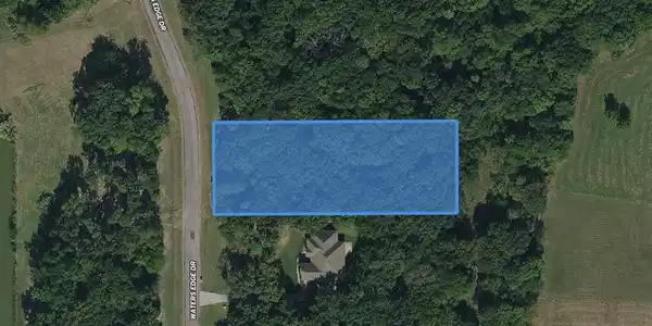 Waters Edge Dr