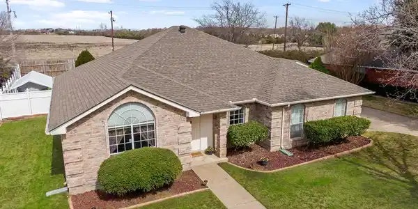 9016 Timber Oaks Drive