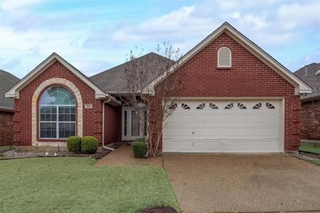 946 Cresthill Drive