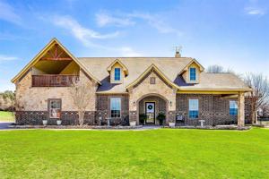 1805 W Emerald Bend Court