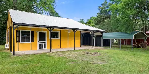305 Chelsea Drive