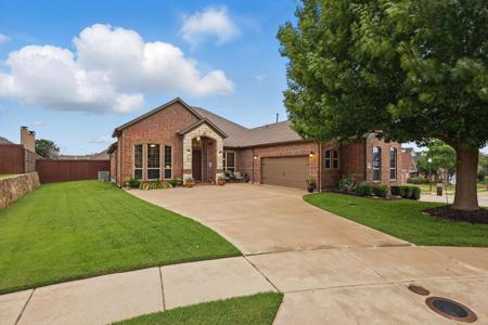 2801 Spring Oaks Drive