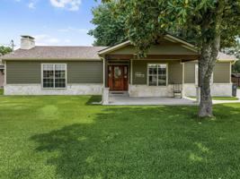 10121 Lynn Lane