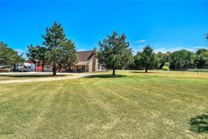 646 Hillcrest Circle