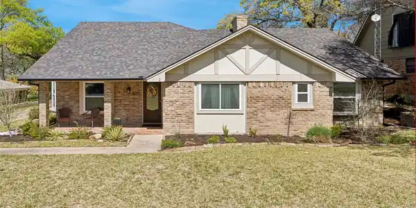 7704 Skylake Drive