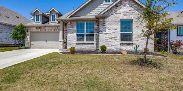 1405 Eagle Nest Drive