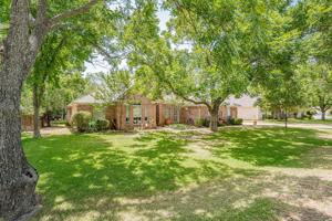 6303 Kenilworth Court
