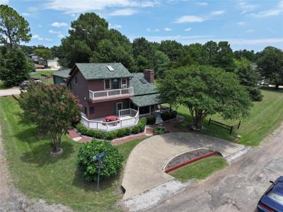 424 Lagoon Drive