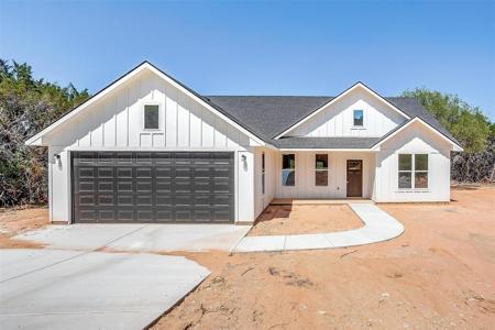 5609 N Lakeside Hills Court